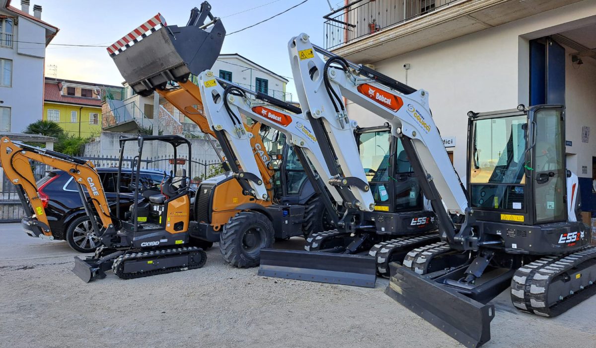 MINIESCAVATORE-BOBCAT-E55Z-1